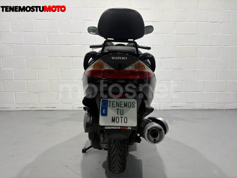 Suzuki Burgman 200 - Vista 8