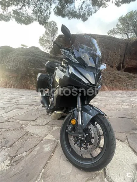 Honda NT1100 - Vista 9