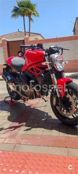 Ducati Monster 821 6400 € 2017 Granada - 1