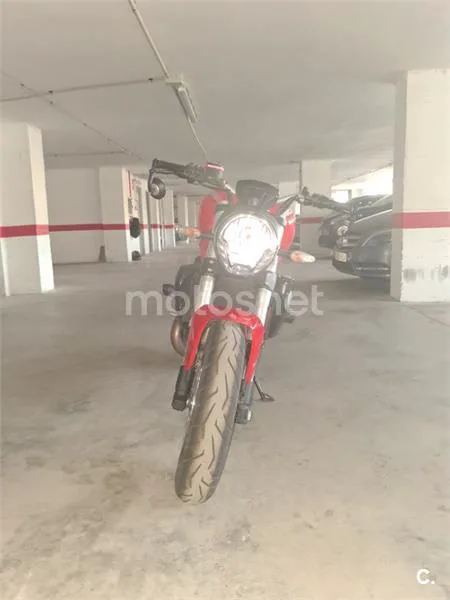 Ducati Monster 821 - Vista 6