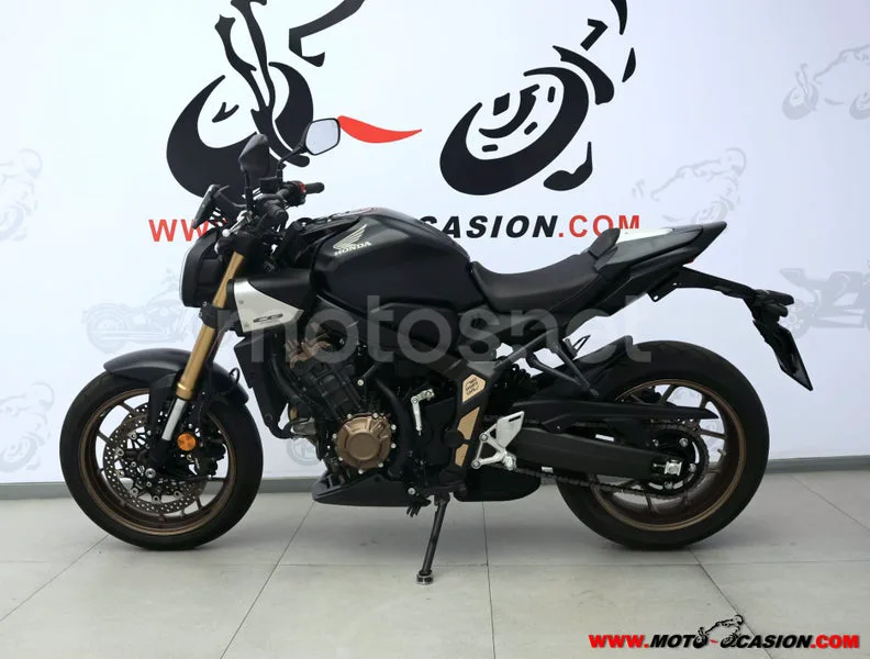 Honda CB650R - Vista 7