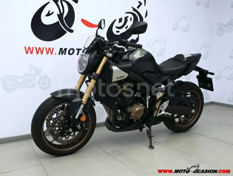 Honda CB650R - Vista 8
