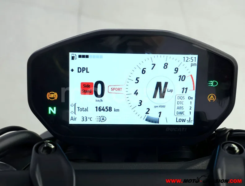 Ducati Monster - Vista 6