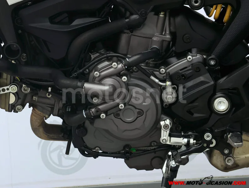 Ducati Monster - Vista 10