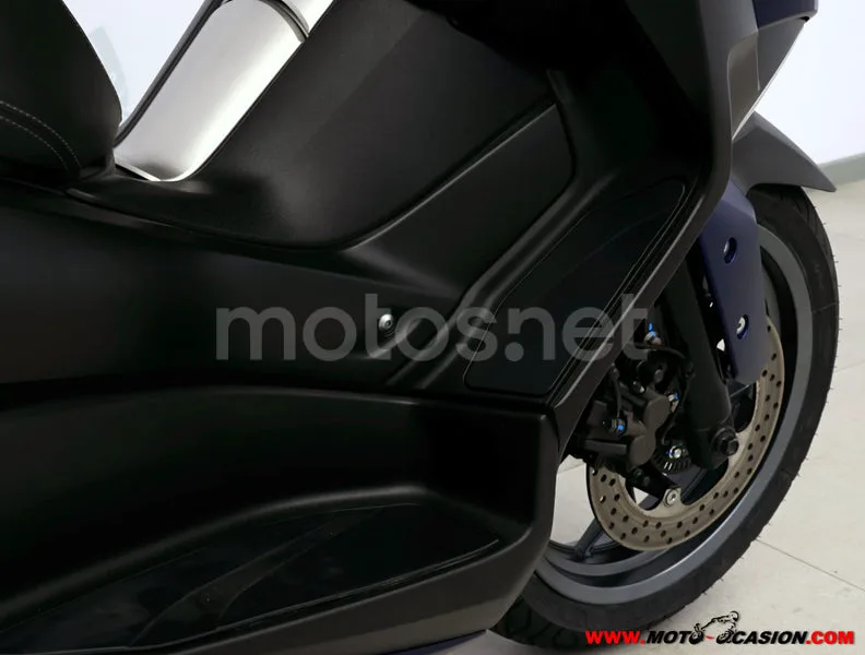 Yamaha XMAX 300 - Vista 5