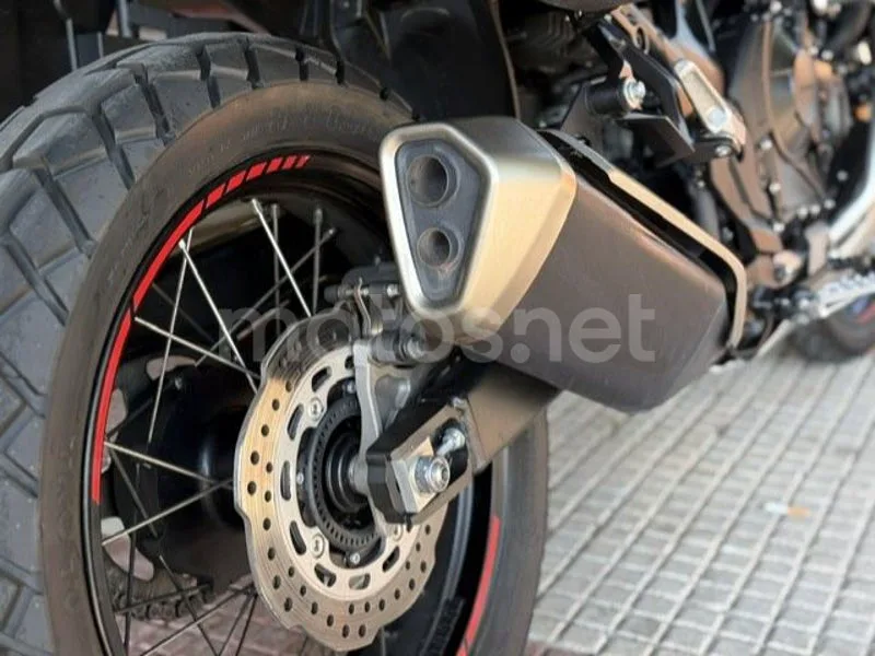 Honda XL750 Transalp - Vista 6