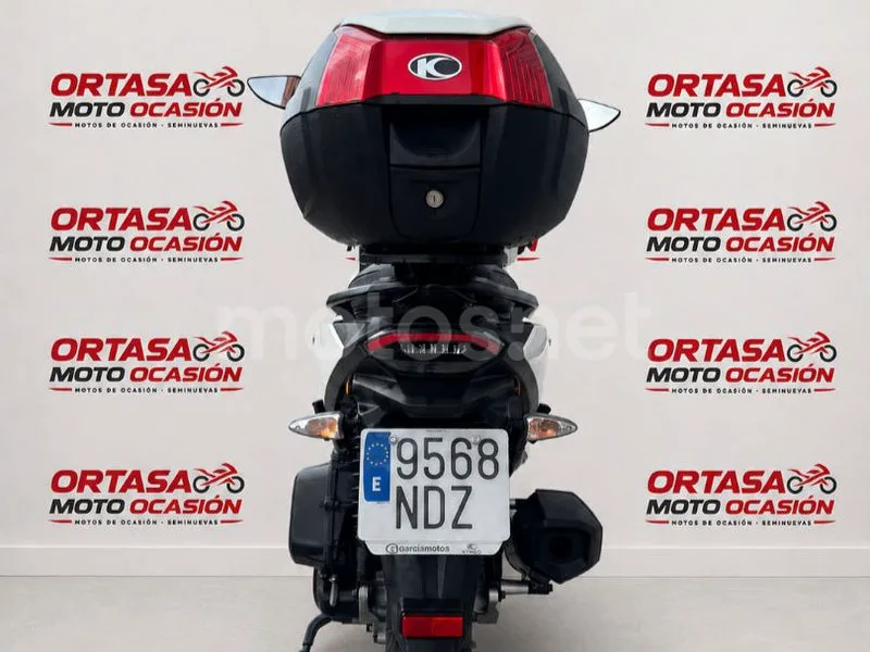 Kymco Sky Town 125 - Vista 5