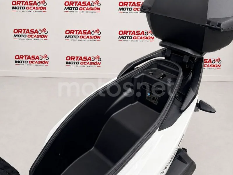 Kymco Sky Town 125 - Vista 7