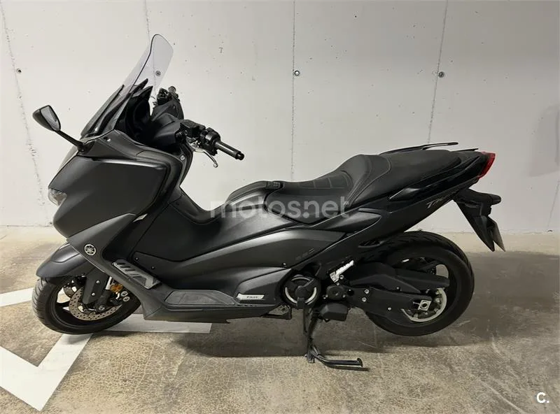 Yamaha TMAX 560 - Vista 3
