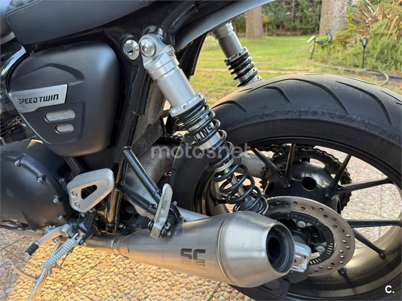 Triumph Speed Twin 1200 - Vista 3