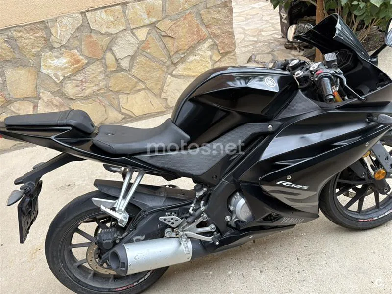 Yamaha YZF-R125 - Vista 4