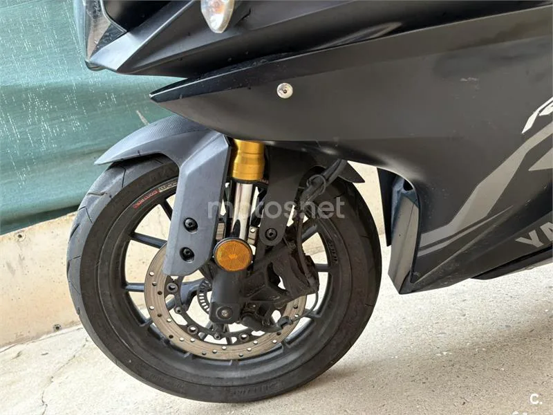 Yamaha YZF-R125 - Vista 9