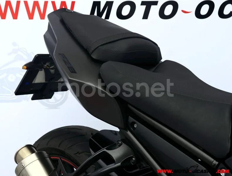 Yamaha FZ8 - Vista 11