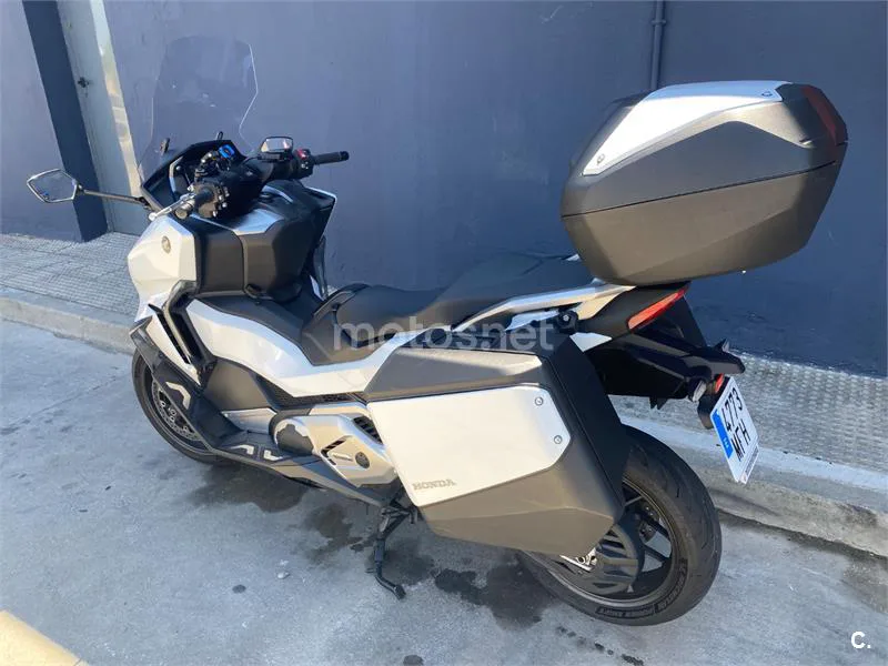 Honda Forza 750 - Vista 3