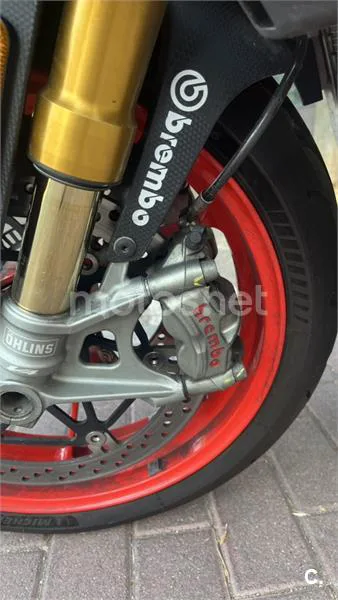 Aprilia Tuono V4 1100 Factory - Vista 9