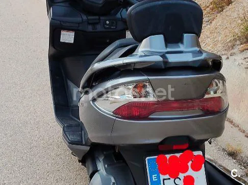 Suzuki Burgman 400 - Vista 8