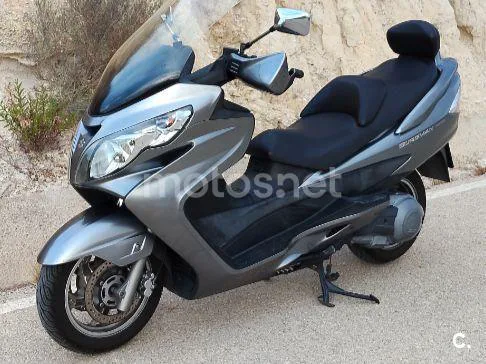 Suzuki Burgman 400 - Vista 9