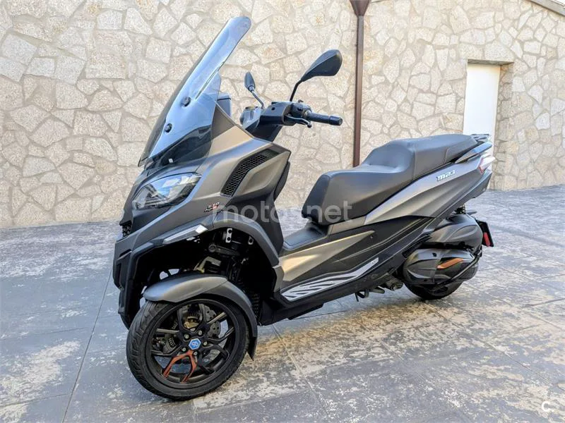 Piaggio MP3 530 Exclusive 8490 € 2023 Cáceres - 1