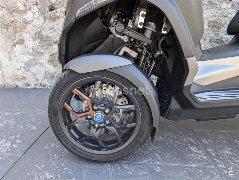 Piaggio MP3 530 Exclusive - Vista 8
