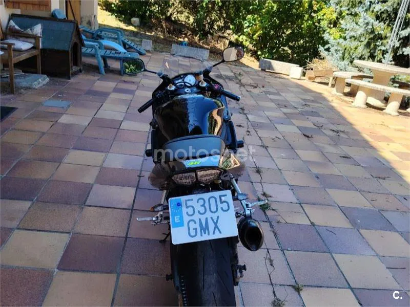 Yamaha YZF-R6 4500 € 2009 Araba - 2