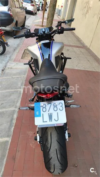 Yamaha MT-09 - Vista 4