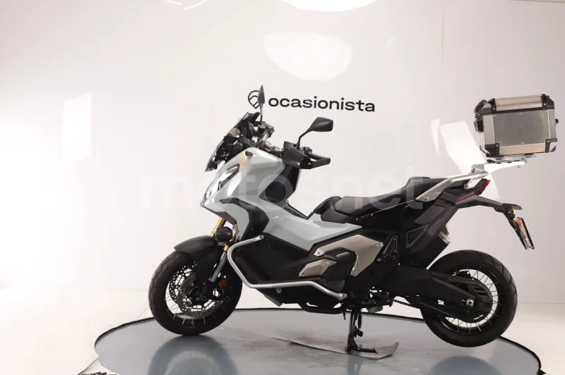 Honda X-ADV - Vista 5