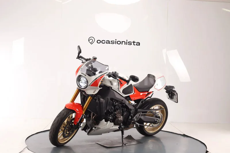 Yamaha XSR900 - Vista 4