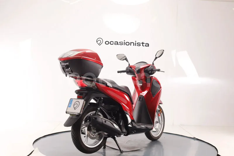 Honda SH125i - Vista 3