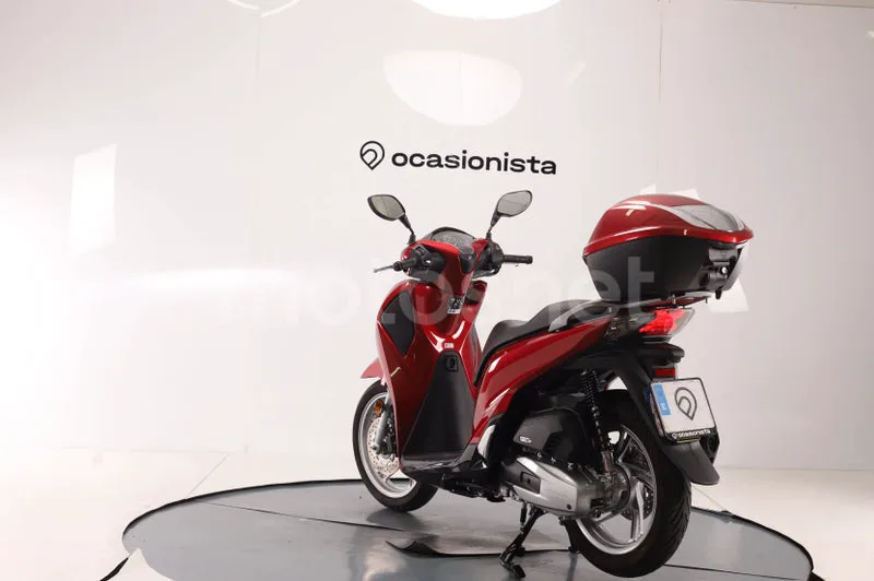 Honda SH125i - Vista 4