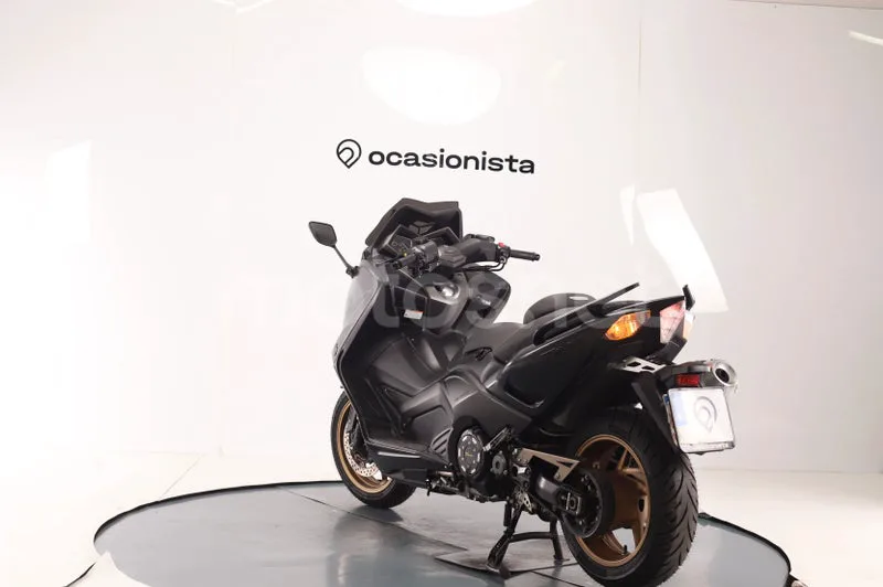 Yamaha TMAX 530 - Vista 4