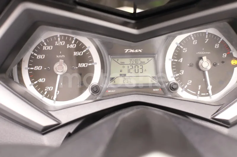 Yamaha TMAX 530 - Vista 6