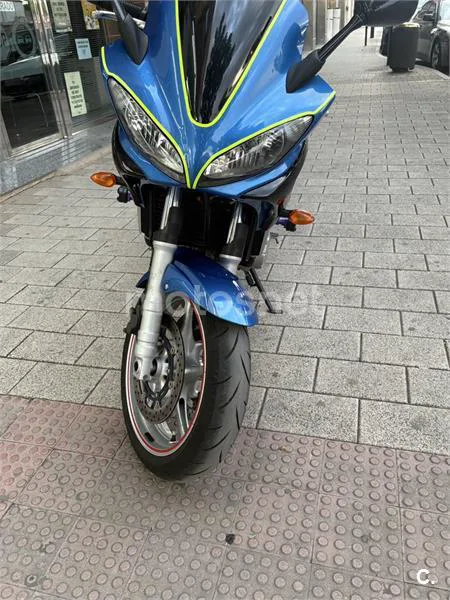 Yamaha FZ6 Fazer - Vista 8