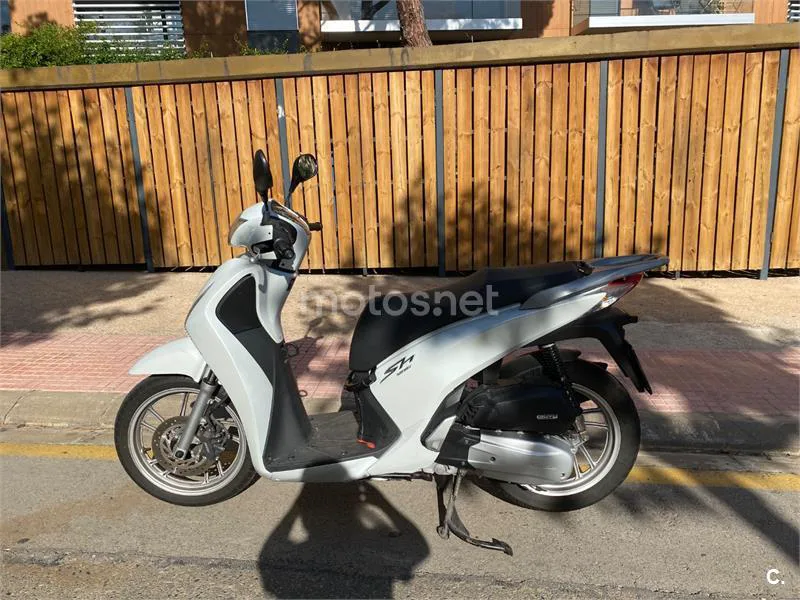 Honda SH125i - Vista 7