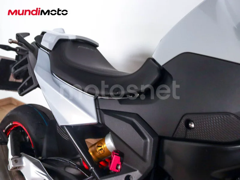BMW F 900 R - Vista 30