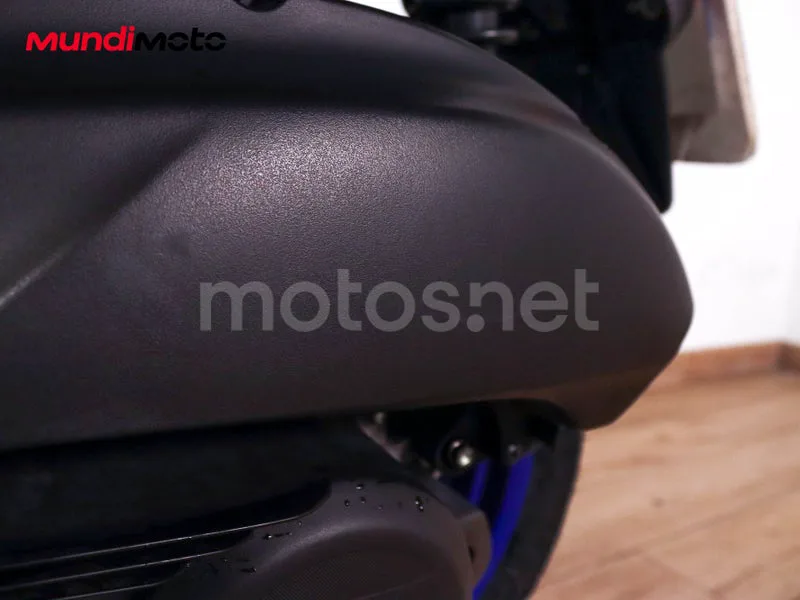Yamaha XMAX 125 - Vista 22