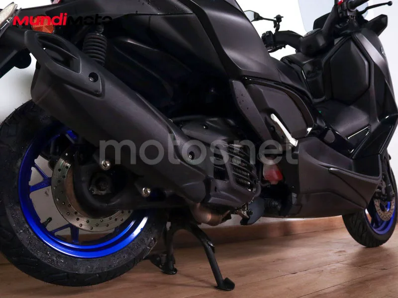 Yamaha XMAX 125 - Vista 4