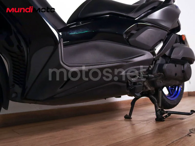 Yamaha XMAX 125 - Vista 10