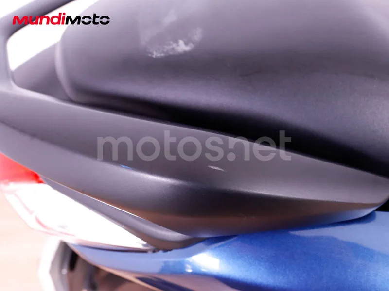 Yamaha NMAX - Vista 20