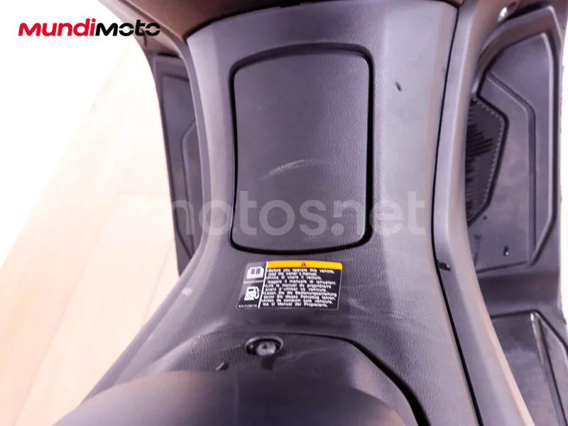 Yamaha NMAX - Vista 26
