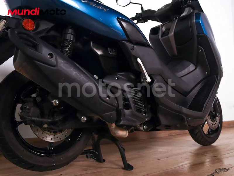 Yamaha NMAX - Vista 4