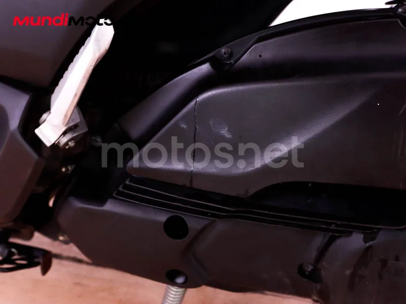 Yamaha NMAX - Vista 32