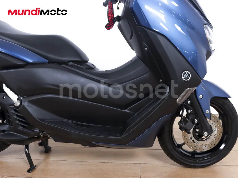 Yamaha NMAX - Vista 64