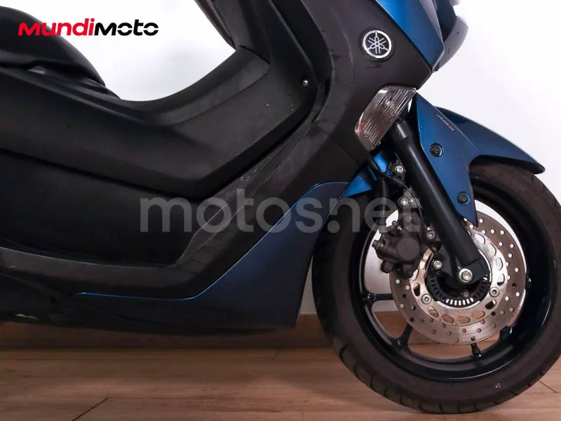 Yamaha NMAX - Vista 68