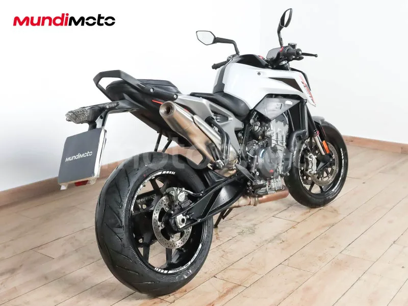 KTM 790 Adventure - Vista 3