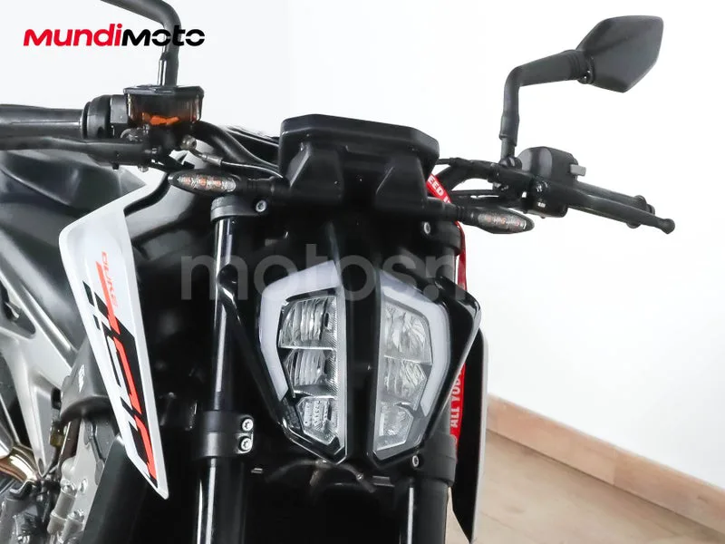 KTM 790 Adventure - Vista 5