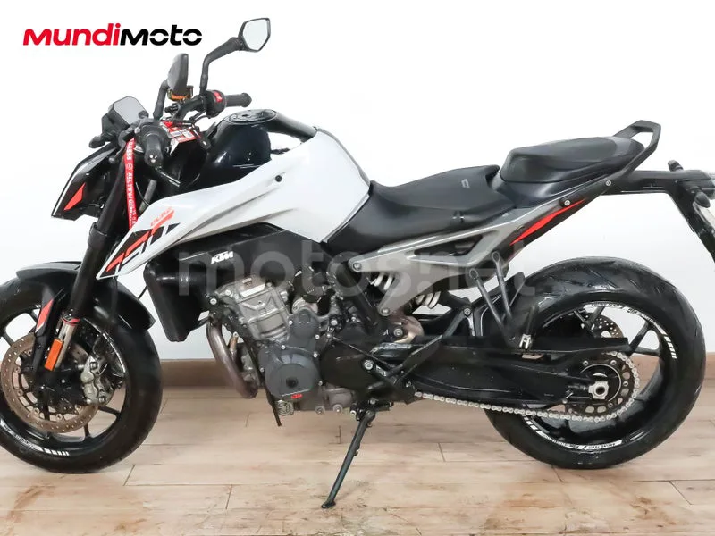 KTM 790 Adventure - Vista 6