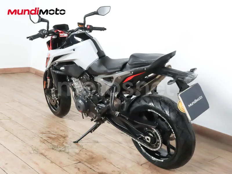 KTM 790 Adventure - Vista 8
