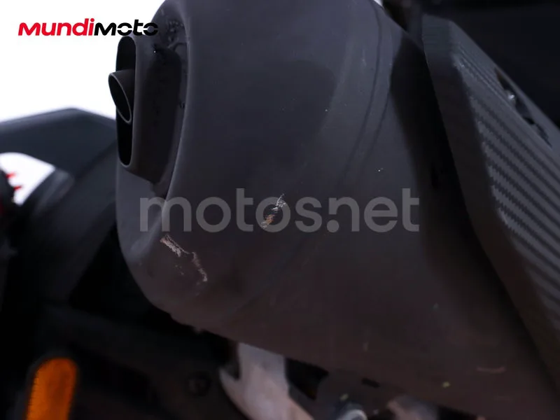 Aprilia SR GT 125 - Vista 13