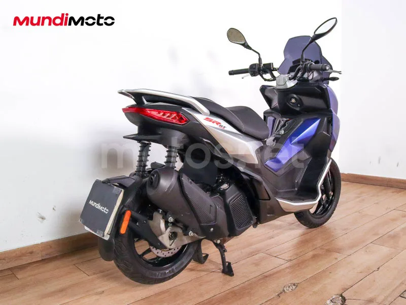 Aprilia SR GT 125 - Vista 3