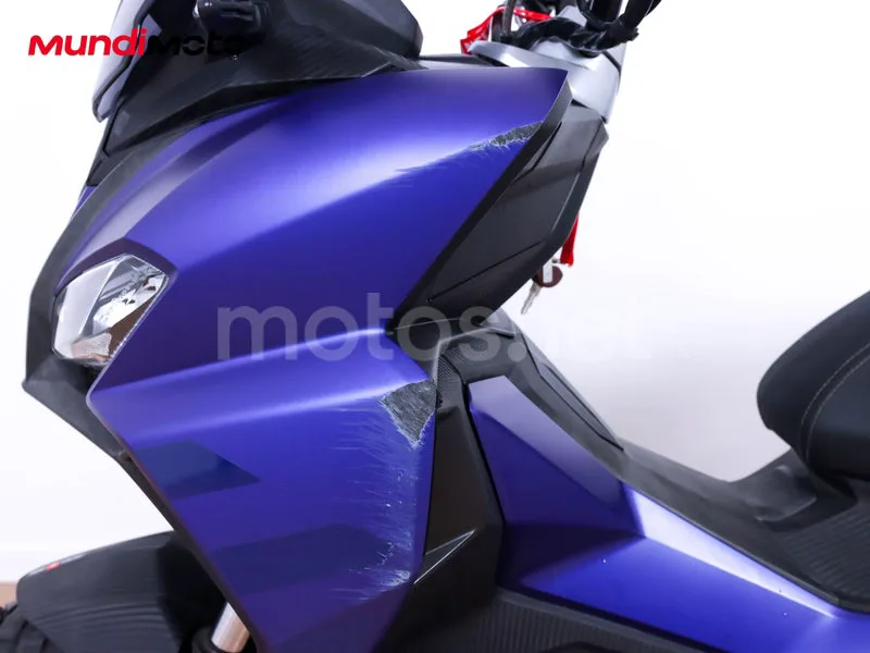 Aprilia SR GT 125 - Vista 47